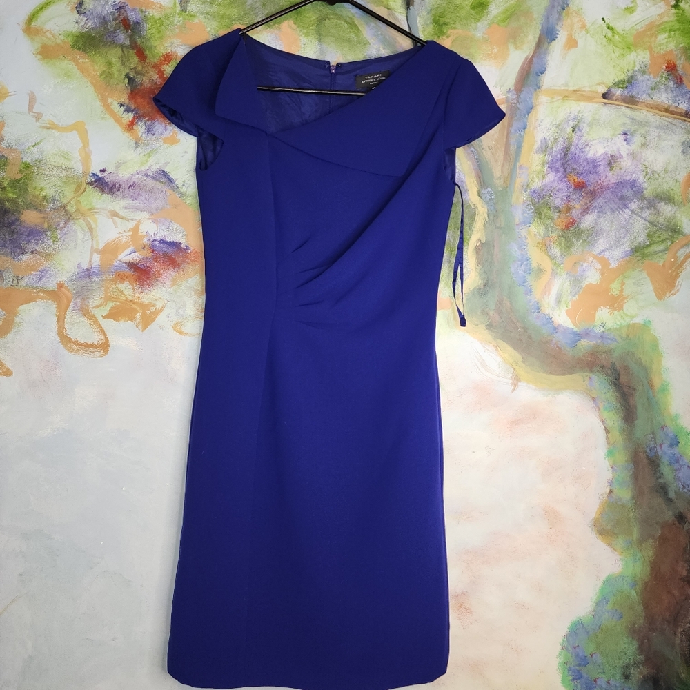 TAHARI Arthur Levine Size 4Petite Purple Notched Collar Dress